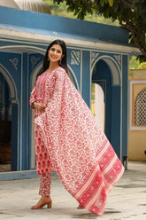 Women Cotton Pink Floral Printed Straight Kurta Pant Dupatta Set